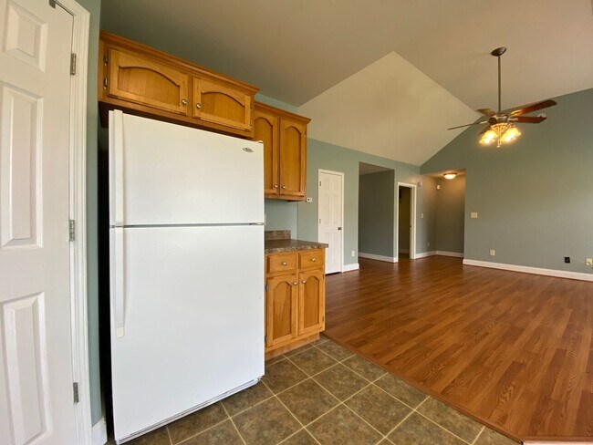 Building Photo - Home for Rent in Woodstock! View with 48 H...
