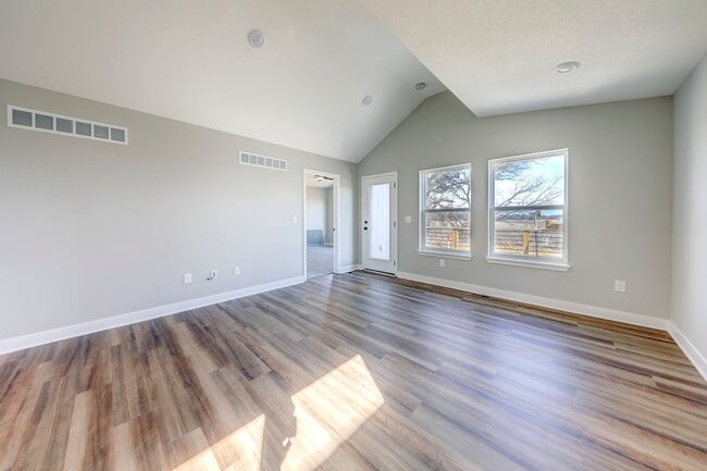 Building Photo - {18021} Southpointe Ranch + Finished Basem...