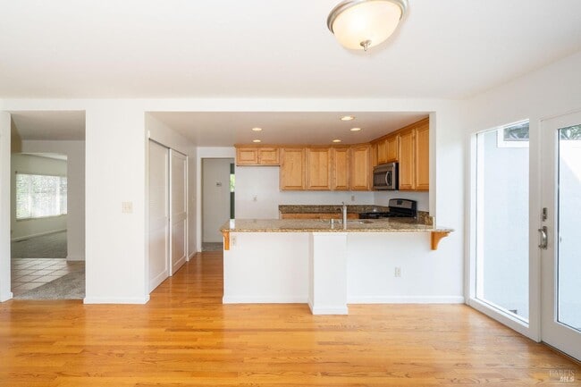 Building Photo - 4248 Leafwood Cir E