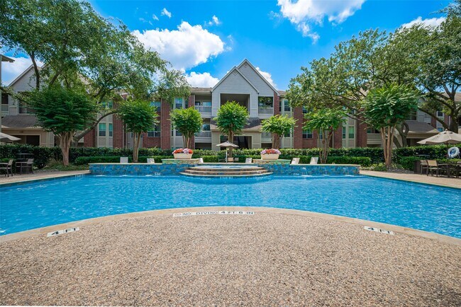 Building Photo - 1330 Old Spanish Trl