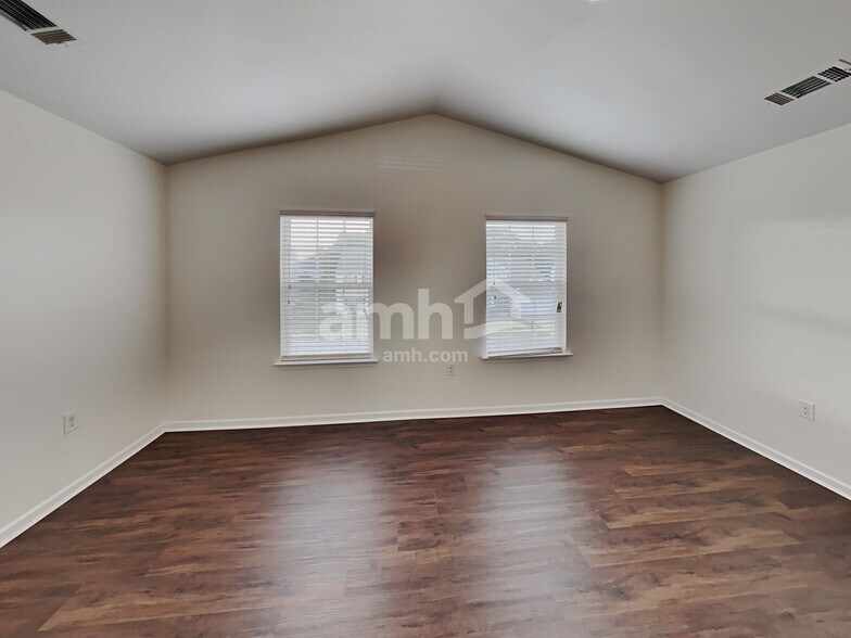 Building Photo - 12814 Settlers Trail Ct
