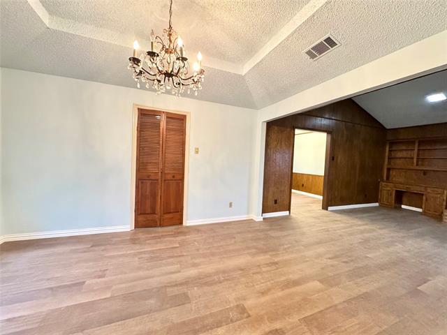 Building Photo - 1925 Glen Hill Dr