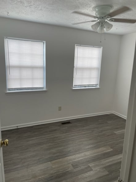 Building Photo - 5 Sidewinder Ct