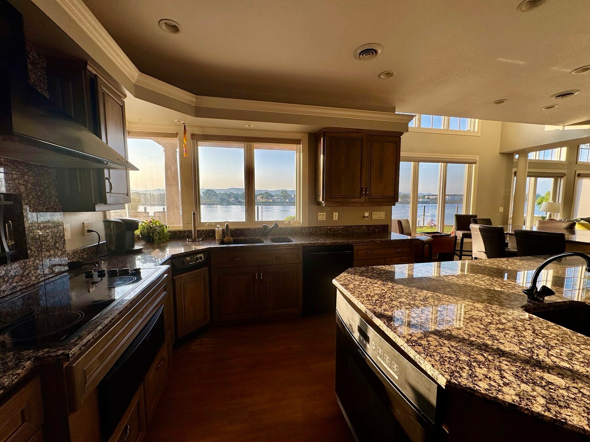 Kitchen with best view - 1832 Nakomis Ave
