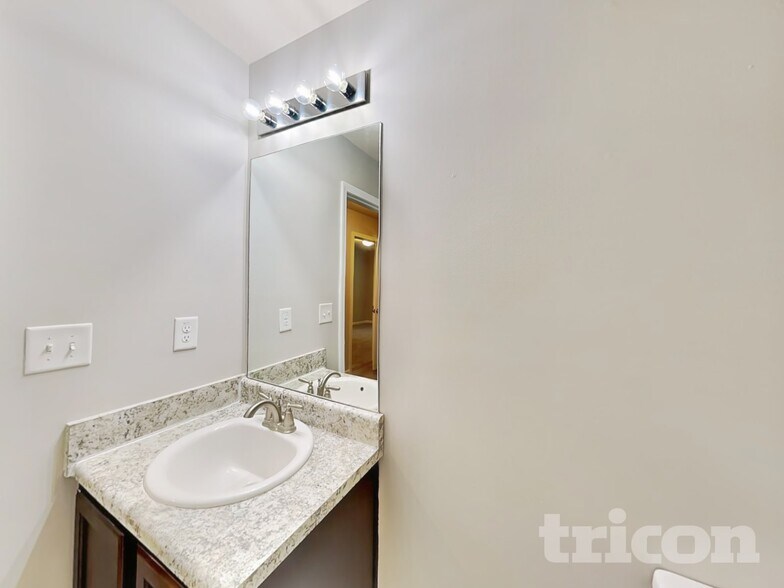 Building Photo - 3983 Sitka Dr