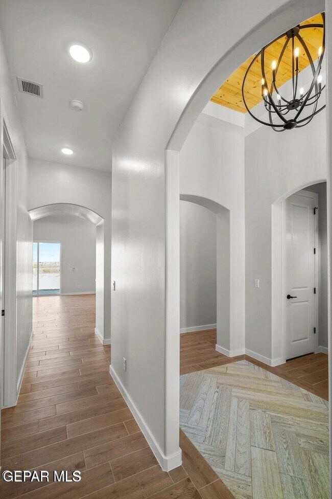 Building Photo - 7305 Cimarron Rim Dr