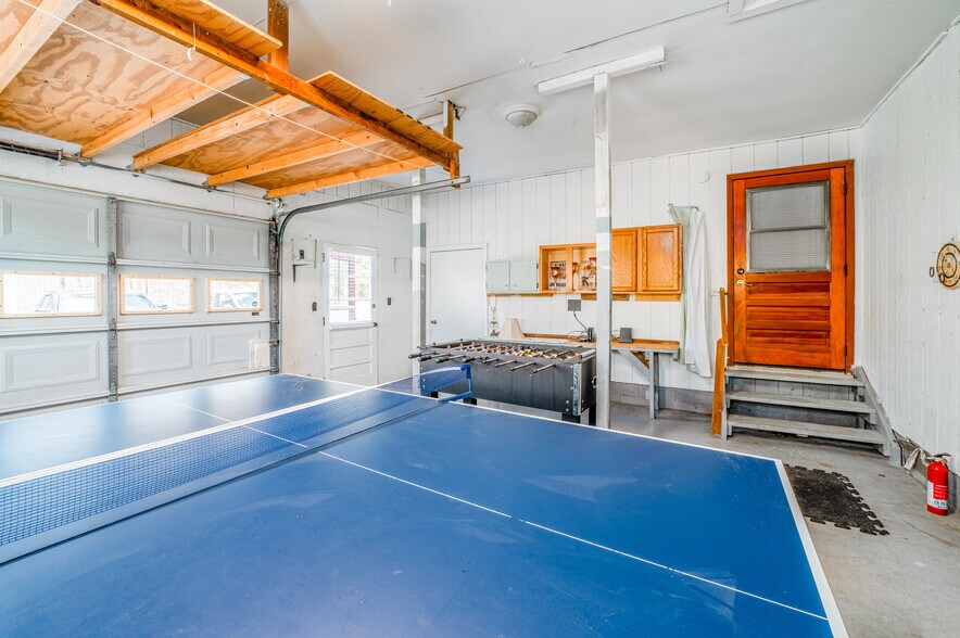 Building Photo - 1748 Paulas Huskey Cir