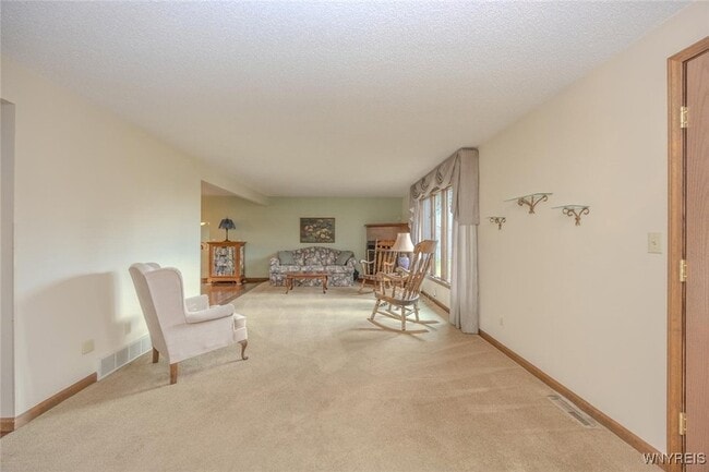 Building Photo - 6784 Bear Ridge Rd