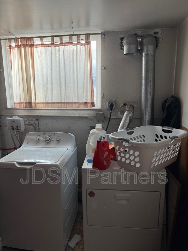 Building Photo - 1046 Harrison St