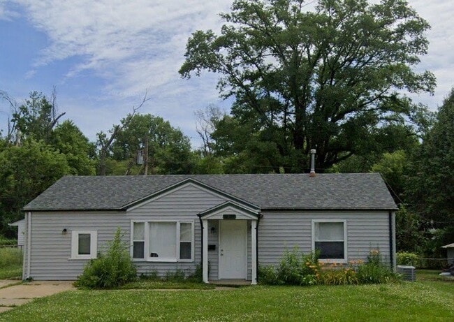 Building Photo - 9780 Dennis Dr