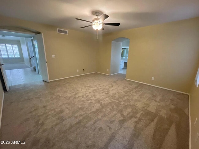 Building Photo - 5125 E Fellars Dr