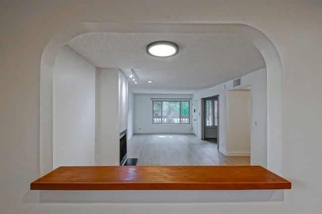 Building Photo - SPACIOUS, 2-STORY, 3BR2.5BA LAKESIDE CONDO...