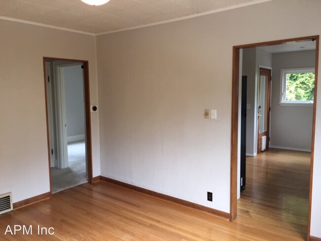 Building Photo - 2 br, 1.5 bath House - 1612 N. 35th St.