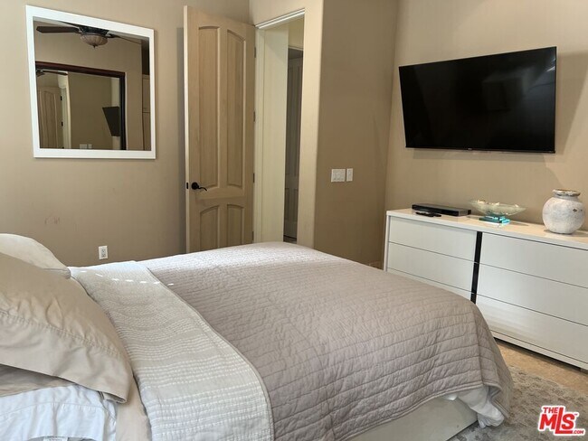 Building Photo - 31280 Bailard Rd