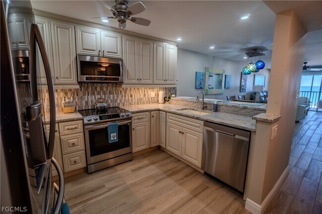 Building Photo - 26000 Hickory Blvd