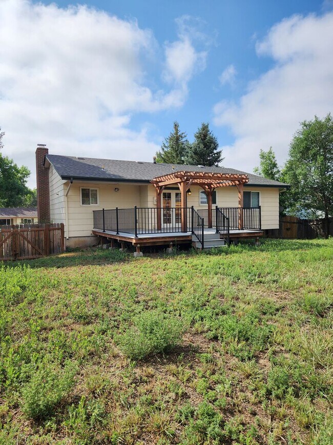 Building Photo - 1822 Wooten Rd