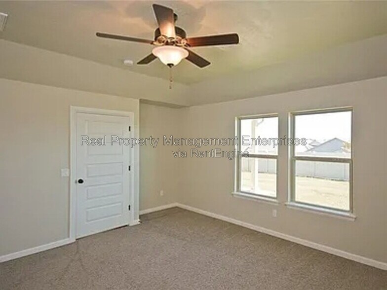 Building Photo - 18508 Maidstone Ln