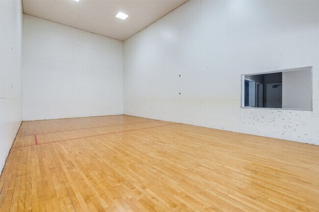 Building Photo - 1310 Harwell Dr