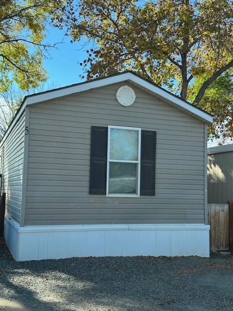 Building Photo - 1205 Clark St