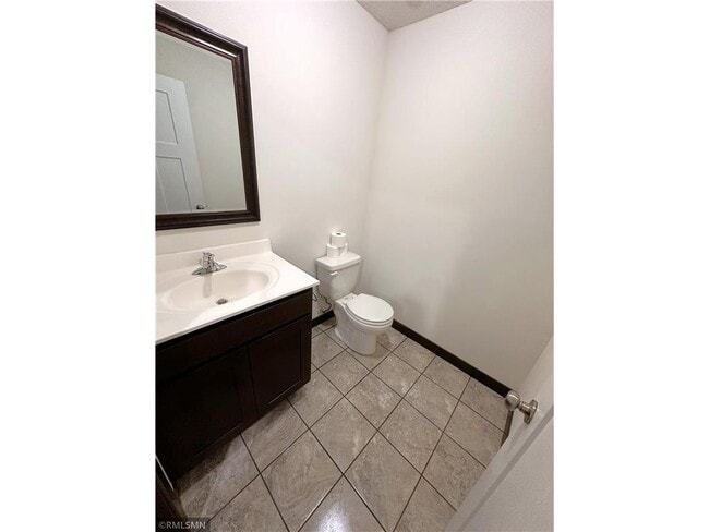 Building Photo - 360 N Knowles Ave