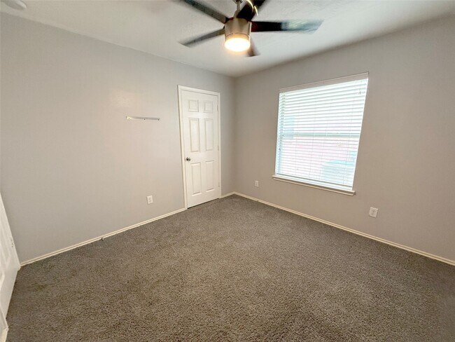 Building Photo - 2414 Alcove Foster Ct
