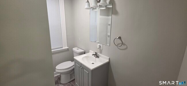 Building Photo - 114 Cedar Hill Ave