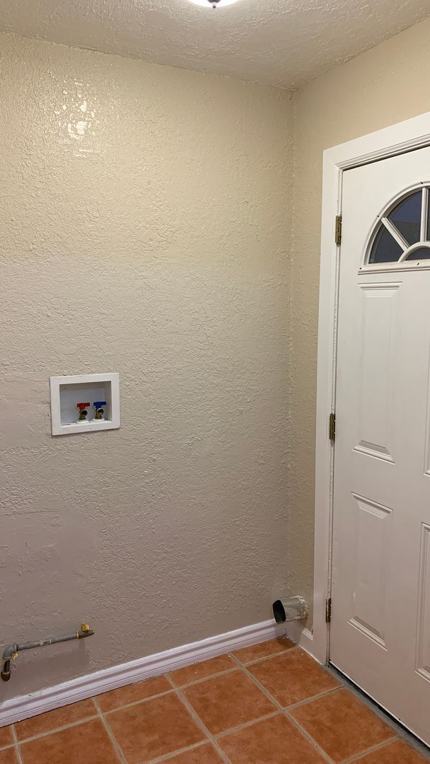 Building Photo - 07218