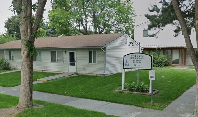 Building Photo - 450 J St