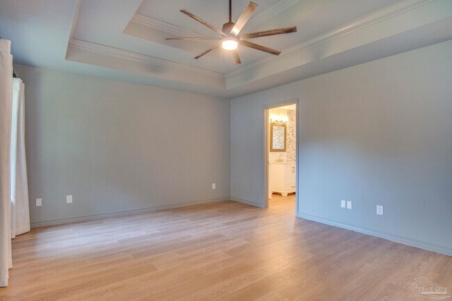 Building Photo - 174 Emmons Ln