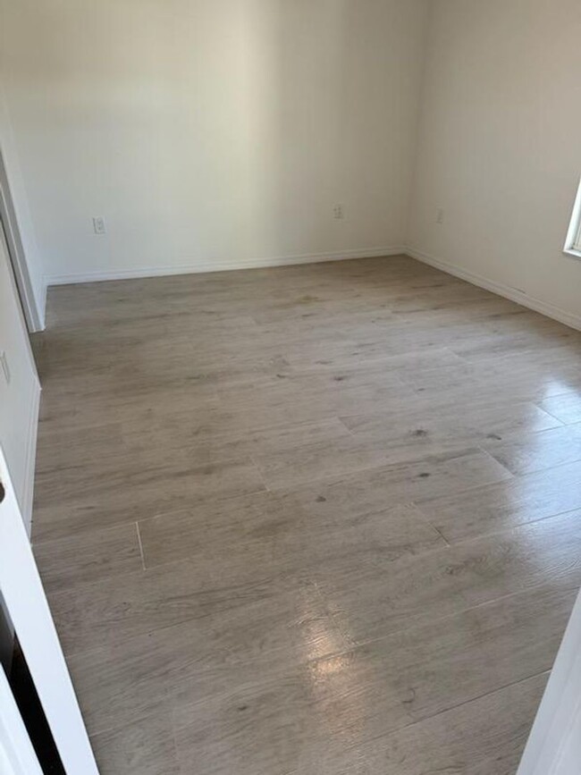 Building Photo - BRAND NEW 3 BEDROOM/ 2 BATH, ONE CAR GARAG...