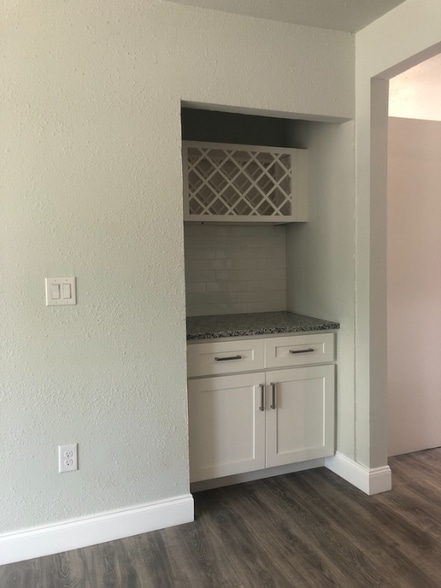 Building Photo - 1445 12th Ave S