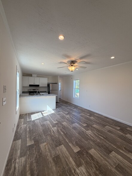 Building Photo - 251 Old Country Rd