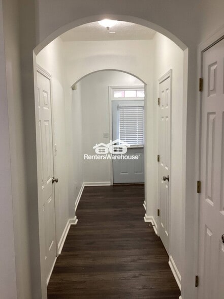 Building Photo - 2236 Dandridge Dr