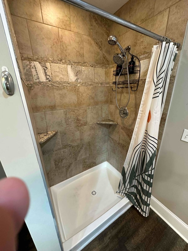 Building Photo - 639 Park St