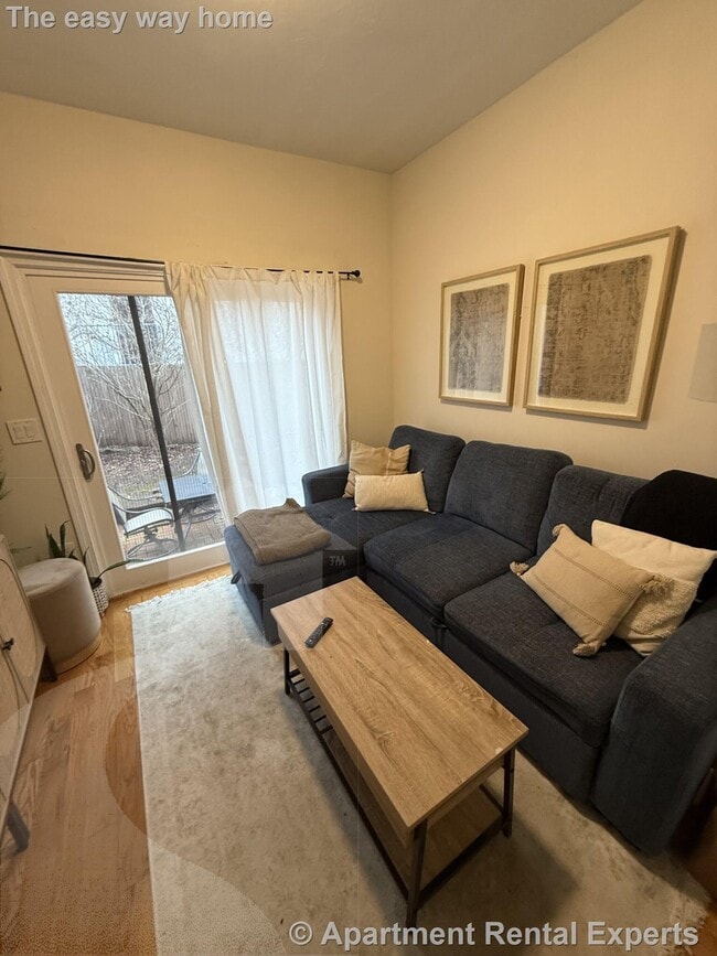 Building Photo - 58 Medford St