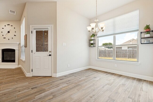 Building Photo - 4005 Gray Wolf Dr