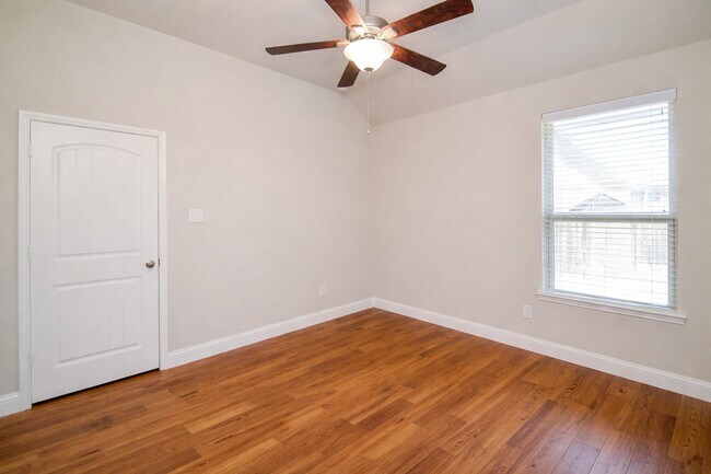 Building Photo - 19202 Presa Canyon Dr