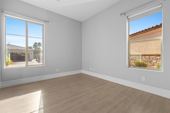 Building Photo - Canyon Falls Single-Story: Chef’s Kitchen, Office + Built-In BBQ Yard (3-Car)