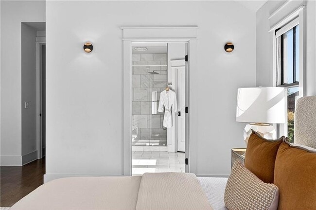 Building Photo - 636 Kennesaw Ave NE