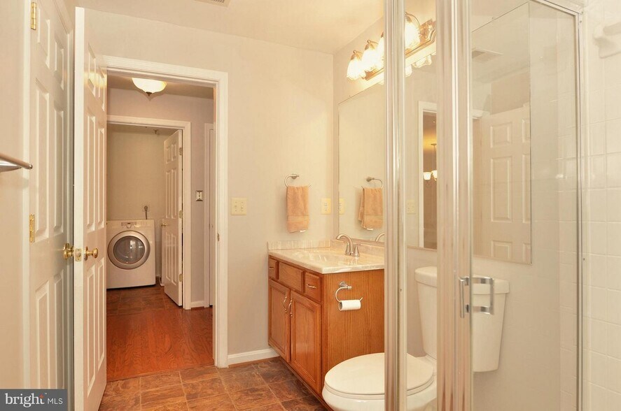 Building Photo - 13103 Millhaven Pl