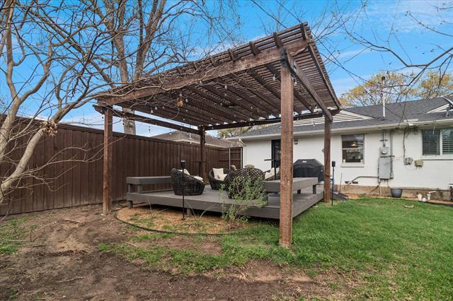 Building Photo - 11631 Saxon St