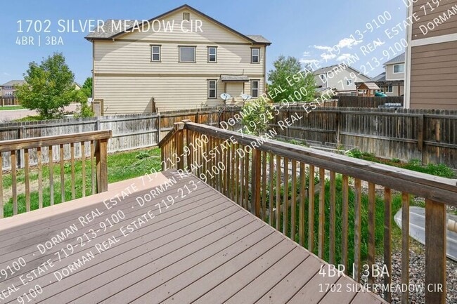 Building Photo - 1702 Silver Meadow Cir