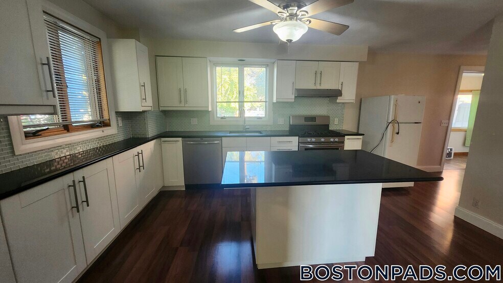 Building Photo - 60 Homer Ave