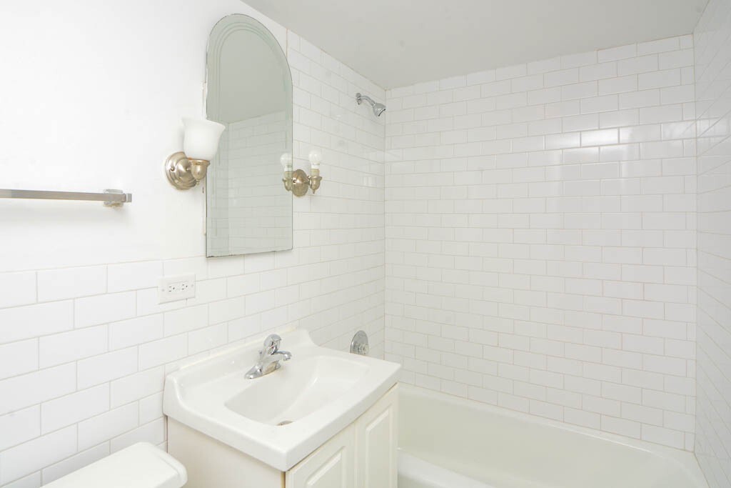 Building Photo - 2012 N Orleans St