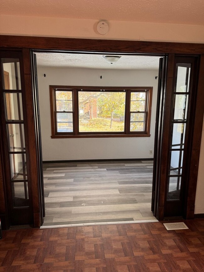 Building Photo - What a great unit!