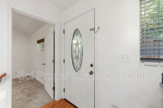 Building Photo - 245 Blue Ridge Dr