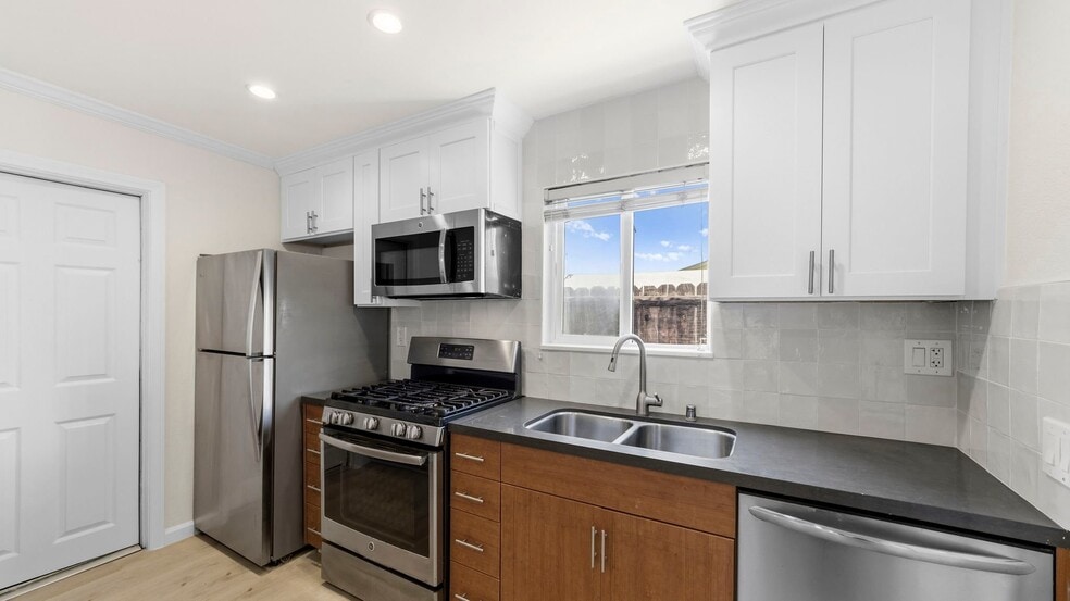 Building Photo - 4429-31 36th St