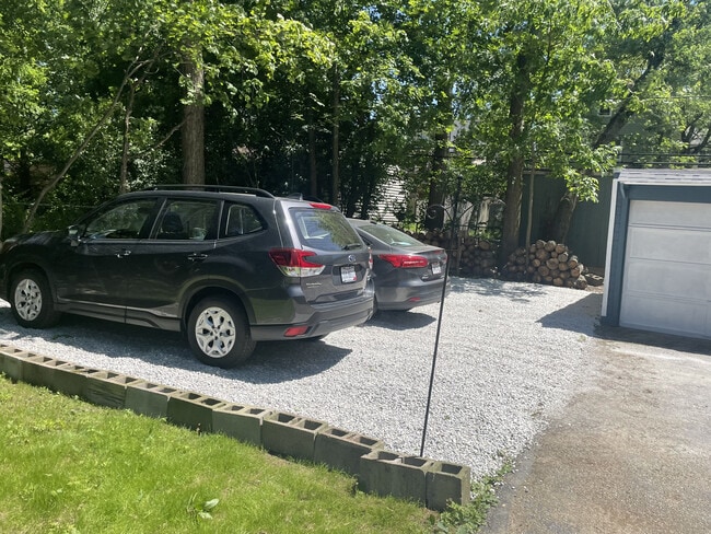 2 car parking pic 2 - 3416 E Scarborough Rd