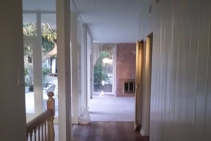Hallway - 1328 N Louise St