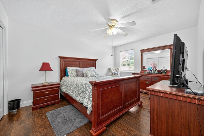 Building Photo - 3602 Blue Cypress Dr